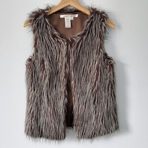 Max Studio Women's Brown Faux Fur Vest Sz M Boho-Chic Y2K Indie Sleeze Baddie